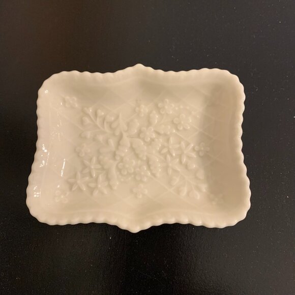 Beautiful Vintage Lenox Wedding Promises Collections Ring/Soap Dish/Trinket Tray - Picture 1 of 2